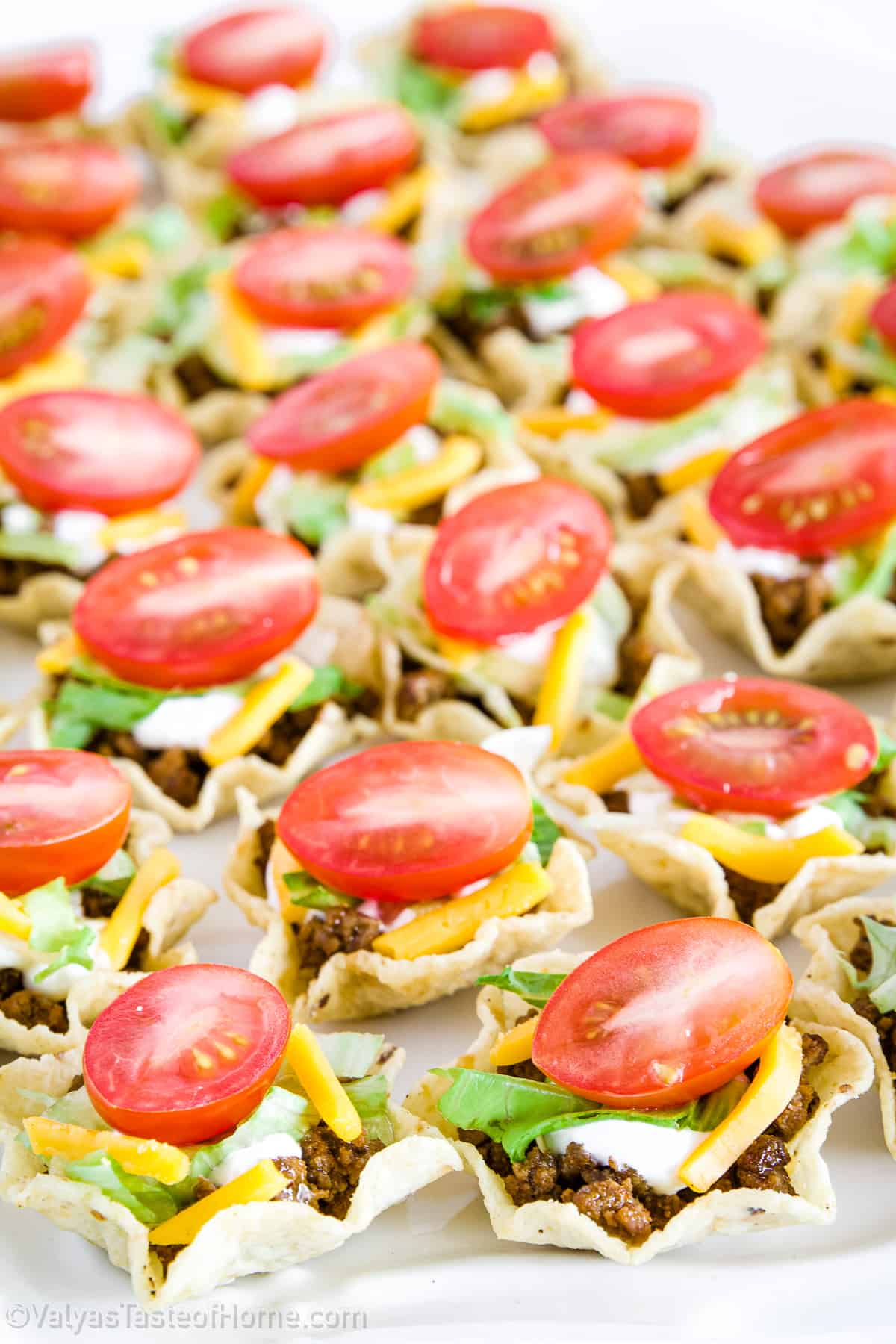These bite-sized treats are packed with all the flavors of a classic taco, but in a compact and convenient form that's perfect for sharing.