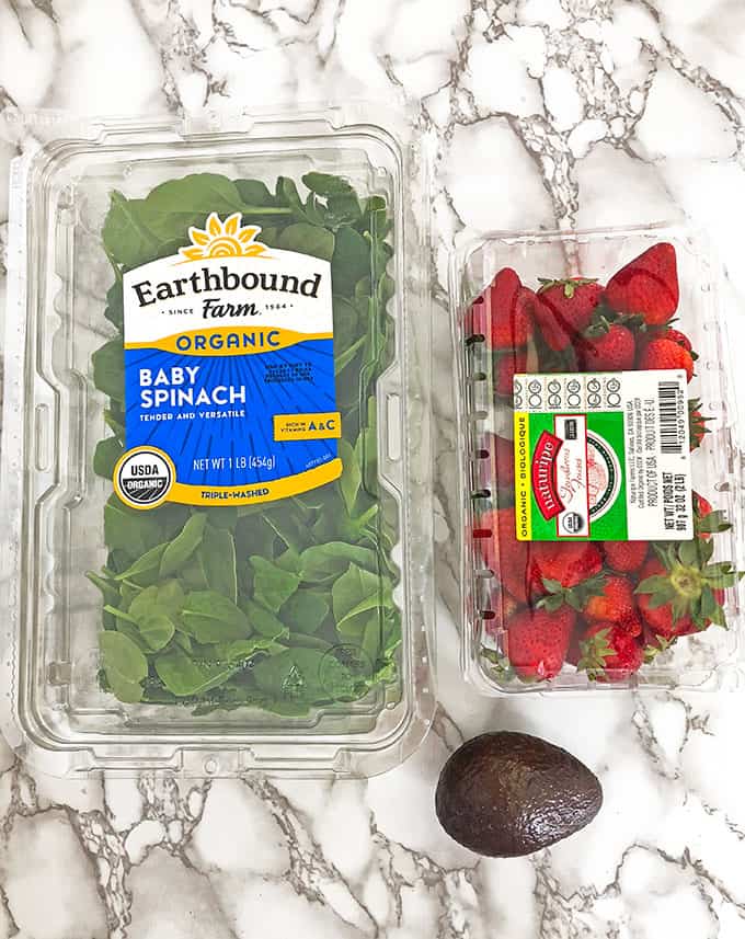 Healthy Avocado Spinach and Strawberry Smoothie Ingredients
