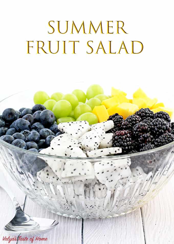 Even though I've shown you my favorite fruit salad mix above, you can go with any of your favorite fruits. Personally, I try to think about colors and make sure I use as many different colors and textures as I can!