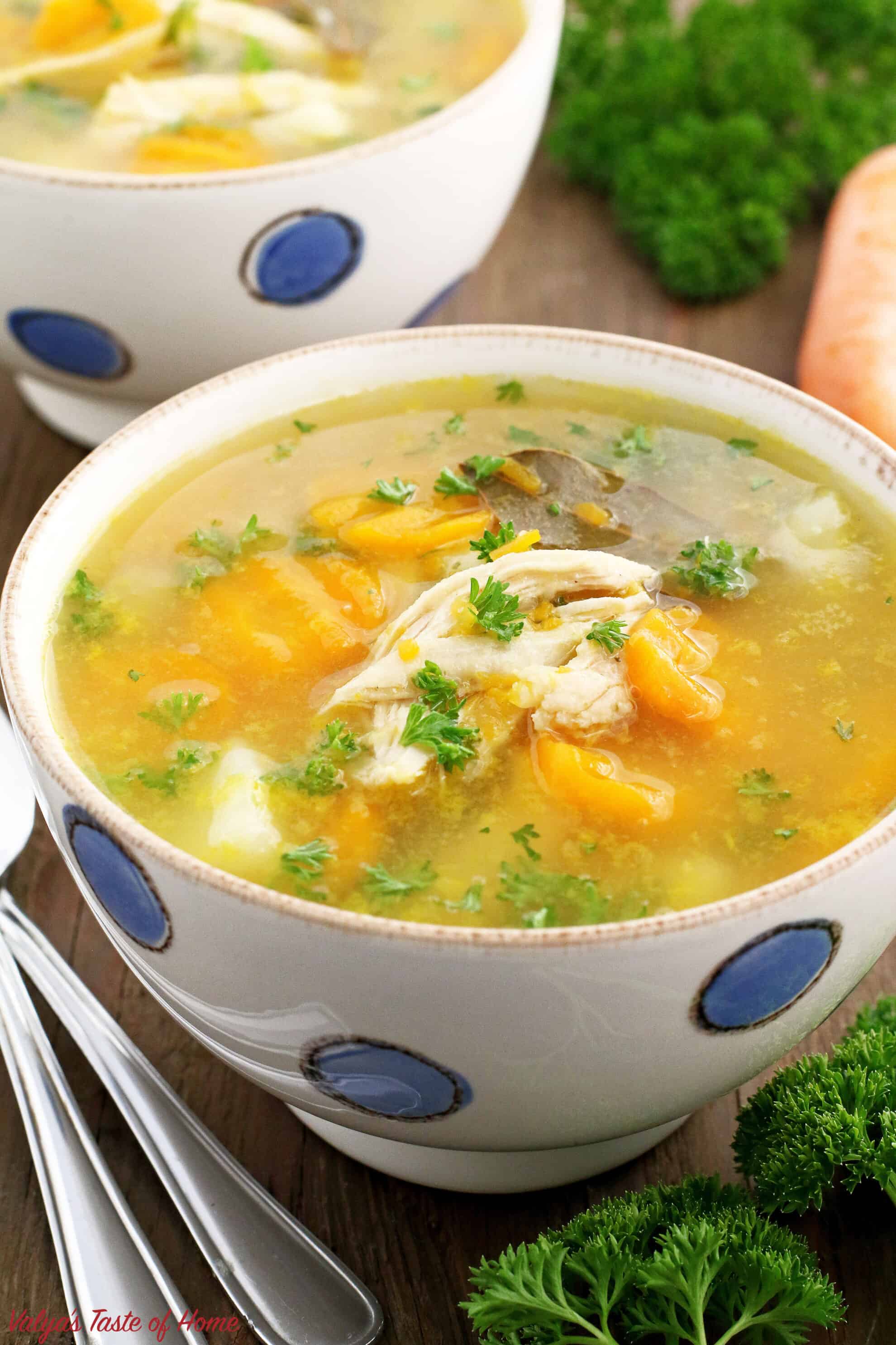 This Instant Pot Chicken Split Pea Soup Recipe is unique and fantastic. Its light, but also tastes rich and satisfying. Thanks to magical little kitchen appliances like the Instant Pot that does a lot of the work for you, the recipe is easier than ever, and the peas always turn out super soft. Packed with high-fiber vegetables like yellow peas, carrots and potato, this bowl of goodness checks every box in a season like this.