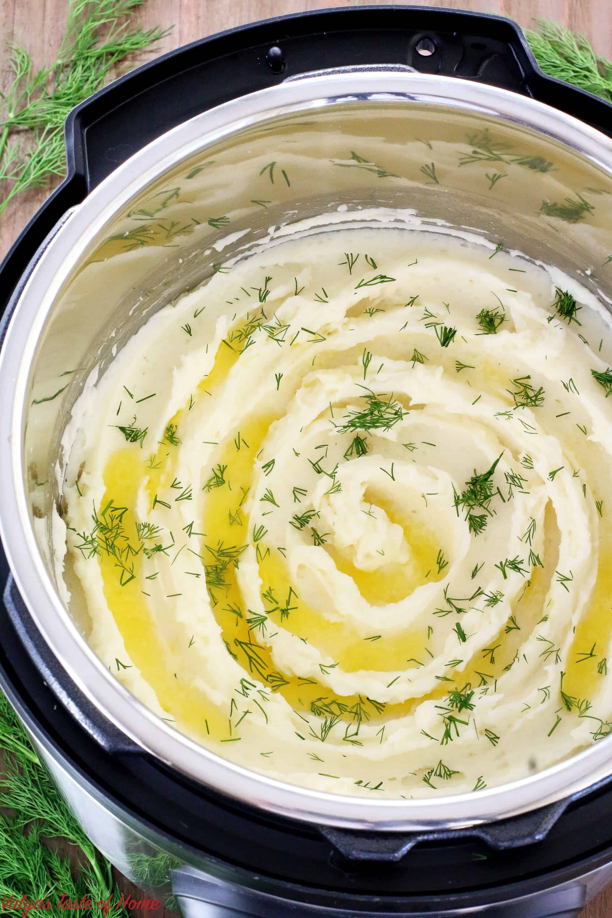 Is there anything more comforting food than Instant Pot Creamy Mashed Potatoes Recipe? Mashed potatoes are also said to be a secondary bread for most people, especially in the countryside I was born. It was as common as bread because kids love it and its very filling. #instantpotmashedpotatoes #creamymashedpotatoes #maindish #comfortfood #valyastasteofhome