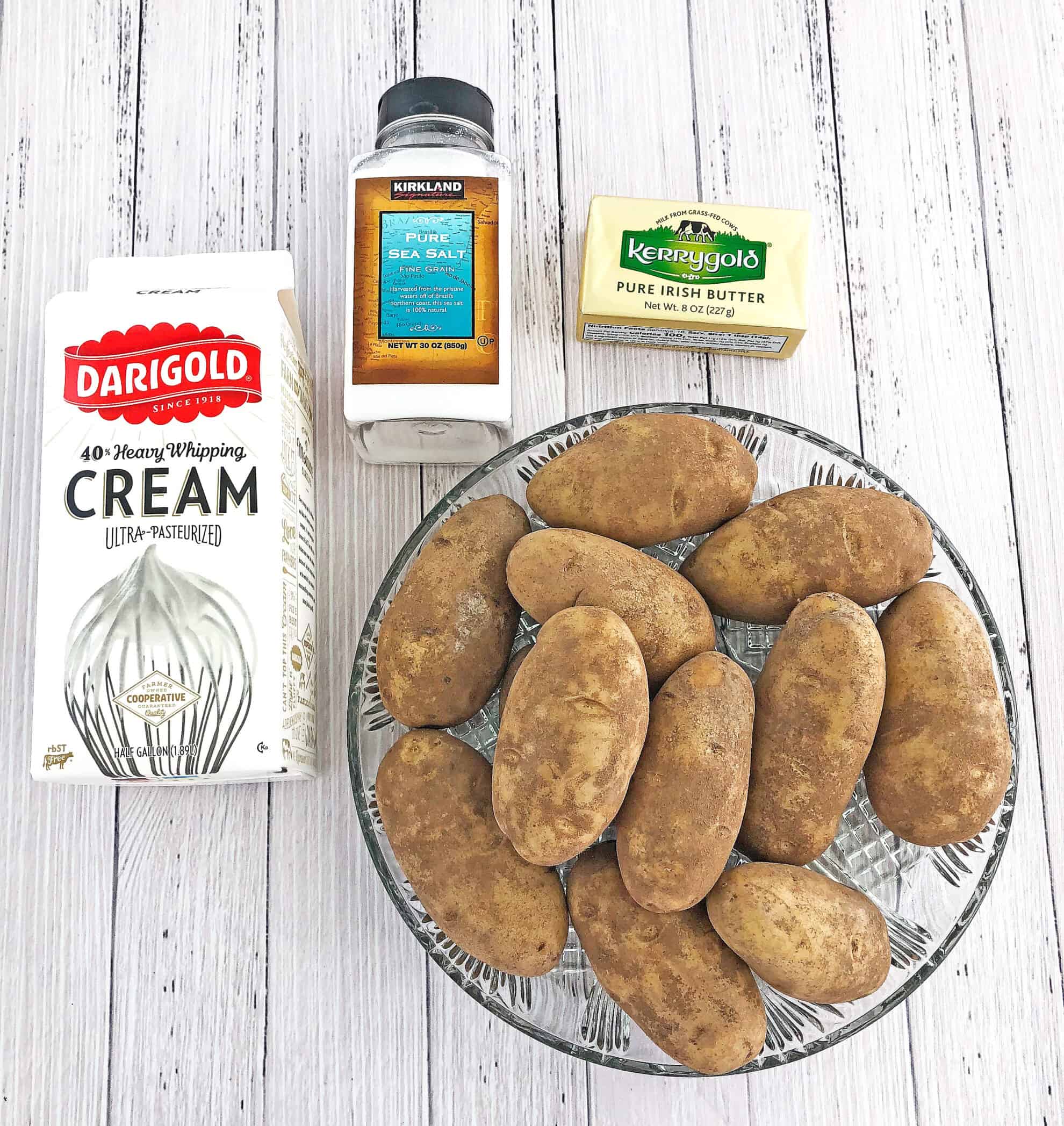 Ingredients for the Instant Pot Creamy Mashed Potatoes Recipe #instantpotmashedpotatoes #creamymashedpotatoes #maindish #comfortfood #valyastasteofhome