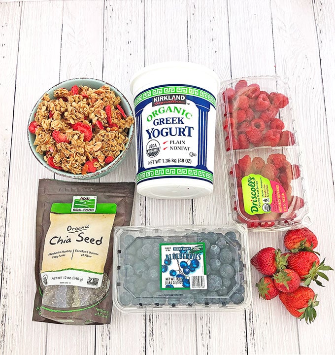 This easy and delicious Berry Granola Greek Yogurt Bowl recipe is packed with protein, calcium, vitamins, minerals and loaded with fresh fruit. It’s perfect for breakfast, healthy snack, dessert, or even meal replacement. 