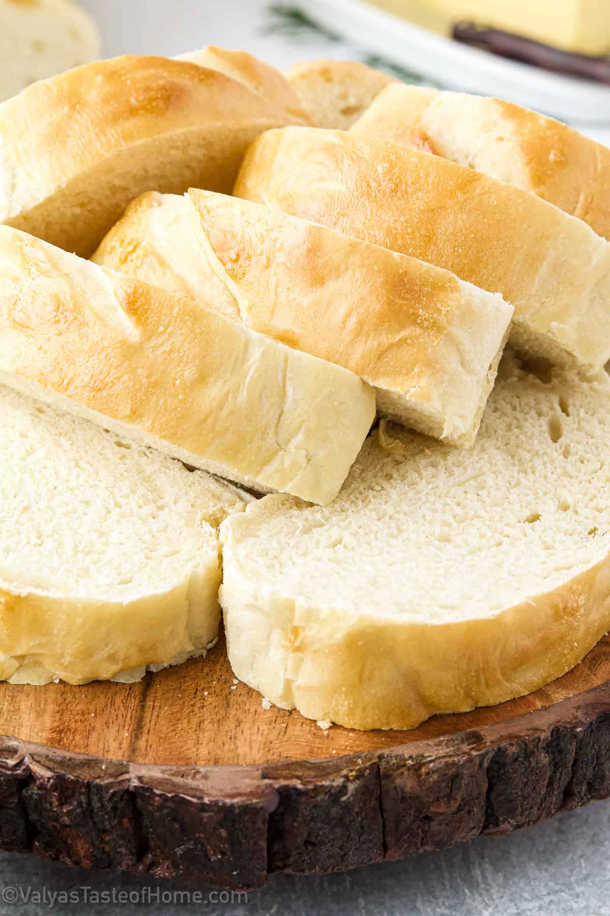 Even if you’ve never made bread at home, this recipe is going to be perfect for you to try. It’s incredibly easy, and if you have a bread machine it’s absolutely effortless making this French Bread recipe.