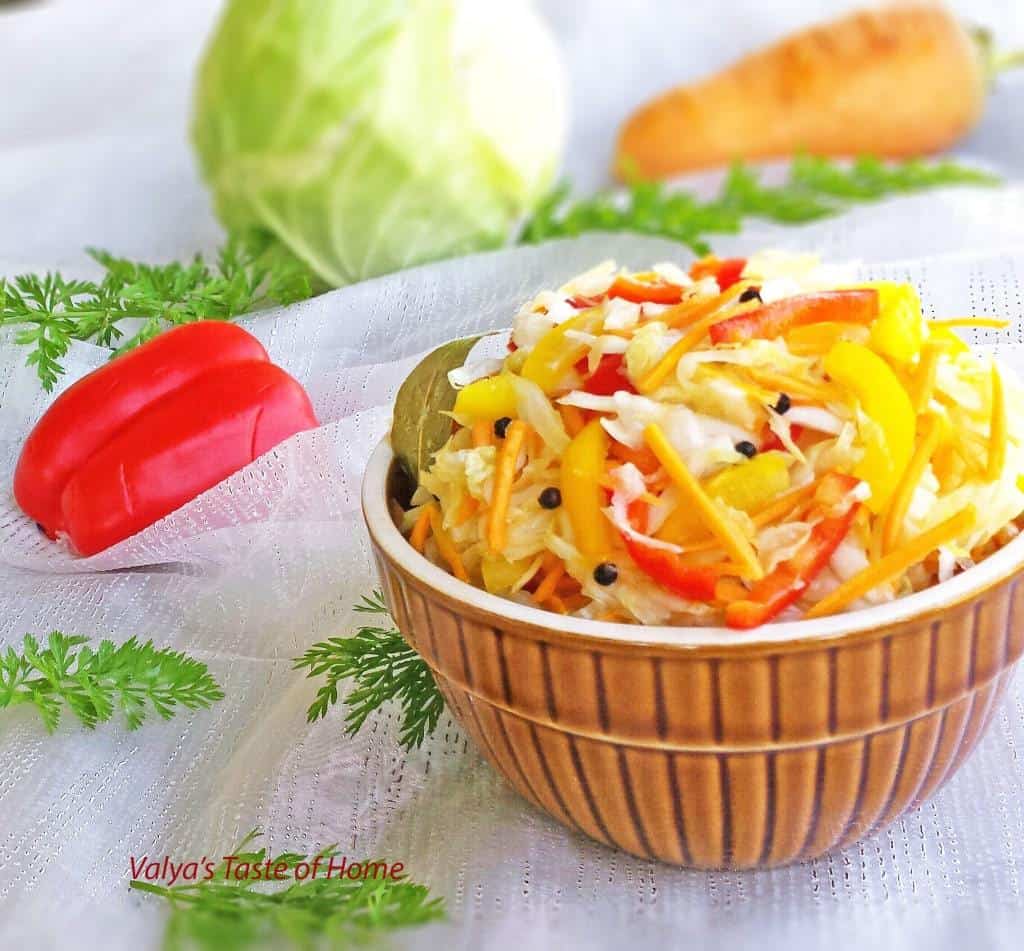 foodgawker 5 How to make Cabbage Carrots and Peppers Salad