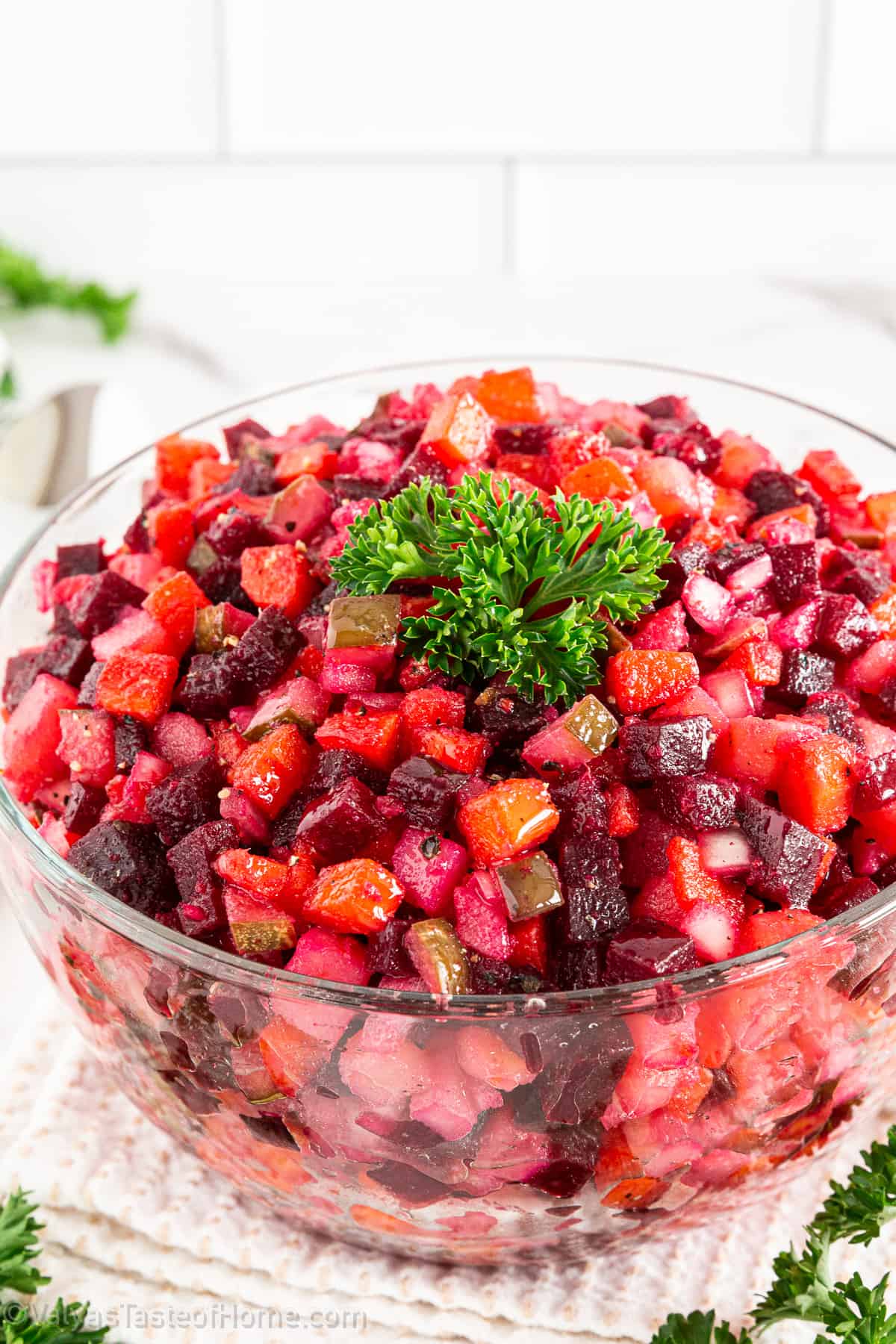 The simple yet bold flavors go perfectly well with almost all types of dinner meals, which makes this beet salad recipe the perfect side dish to try.