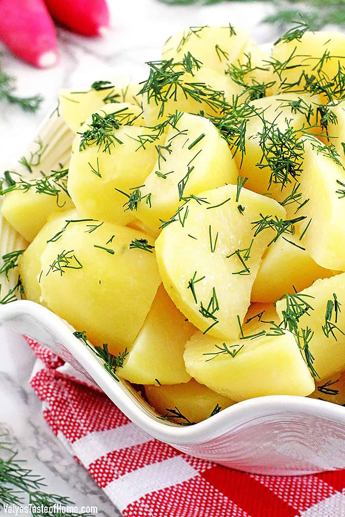 This recipe featured buttery golden potatoes that are garnished with dill for a simple yet tasty and comforting dish. I particularly love this recipe for Thanksgiving and Christmas since it goes with just about everything!