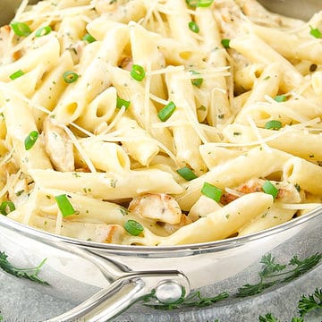 This Garlic Chicken Pasta features a delicious creamy garlic pasta sauce with chicken strips and penne pasta for an unforgettable combination!