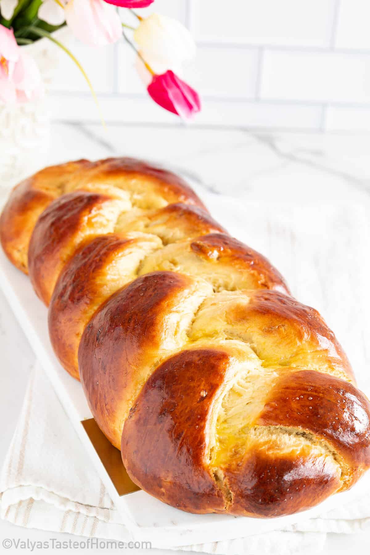 Here’s a traditional Easter Bread recipe that’s not only easy to make but tastes absolutely delicious too! This holiday bread is the classic one you’re probably craving this very moment and definitely looking to make for Easter.