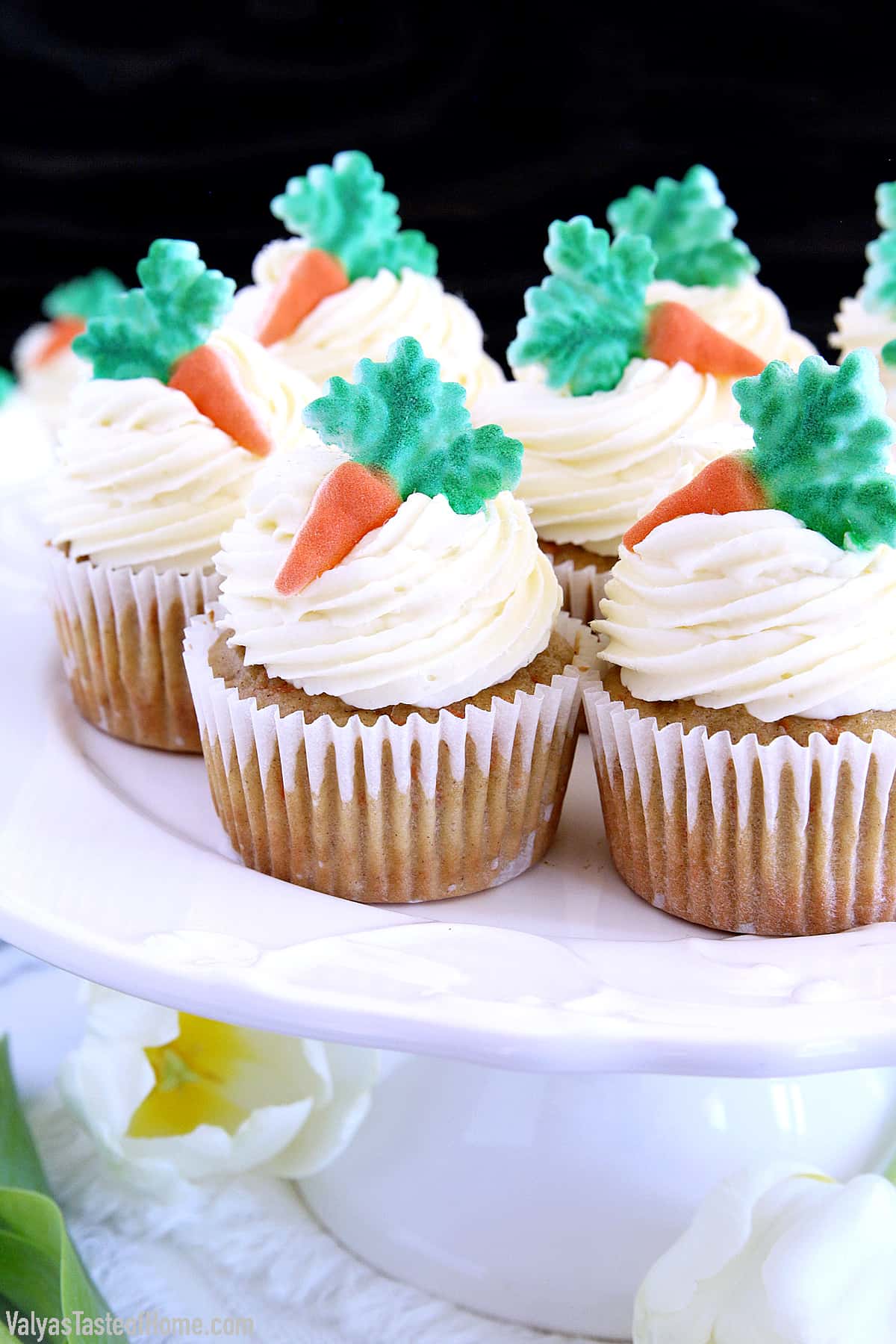 These cupcakes have the perfect carrot cake flavor, enhanced by the warm spices and comforting texture that will remind you of the classic cake.