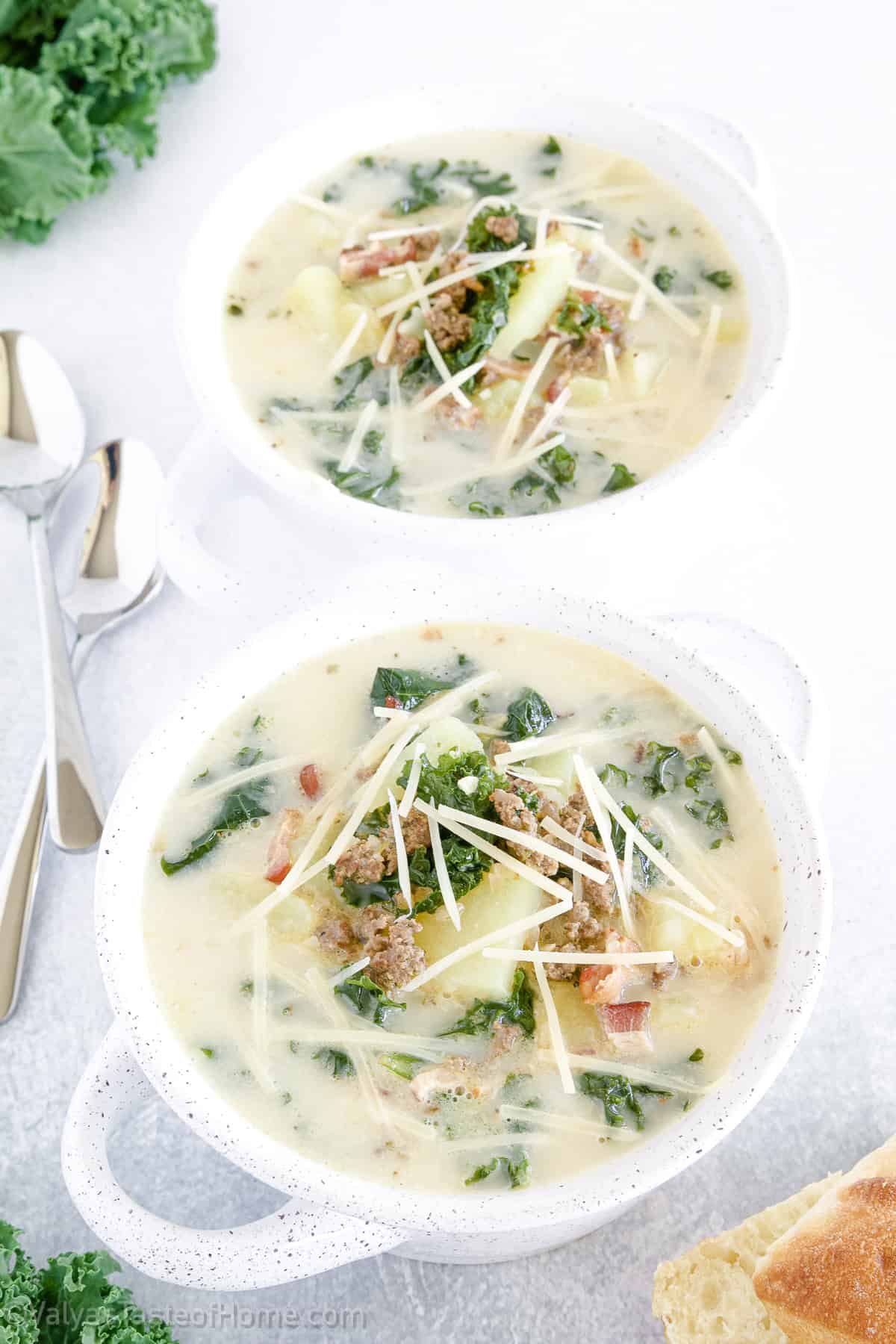 This soup is usually cooked with ingredients found in the Tuscany region of Italy, such as crispy kale, tender potatoes, and sausage.