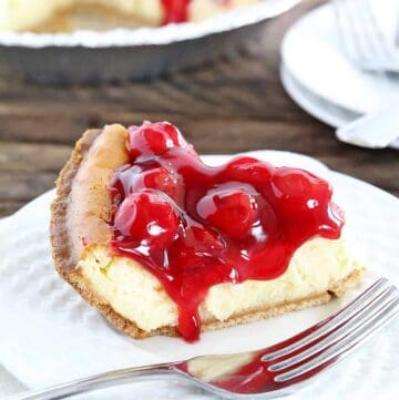 There really is nothing that beats a delicious homemade Cherry Cheesecake! And this recipe, in particular, is here to blow your minds! I promise you’re going to fall in love with this one!