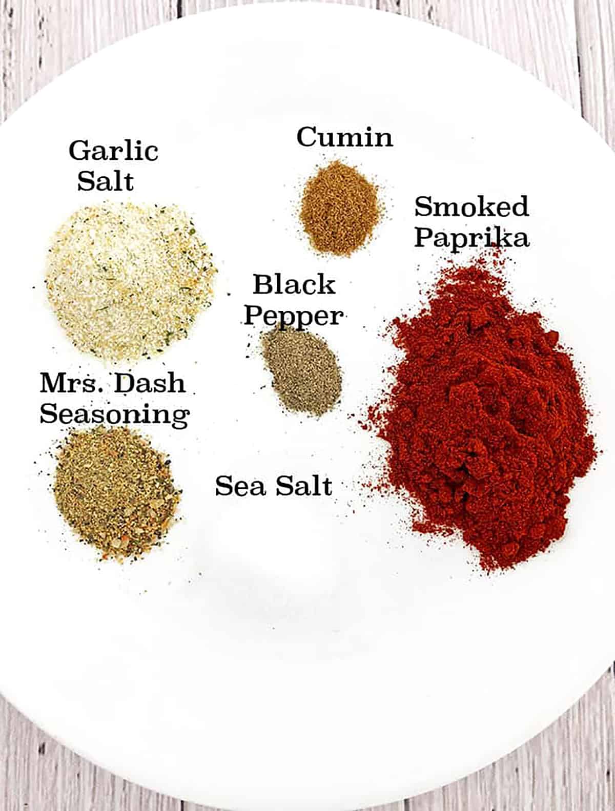 Start by measuring out all the seasoning ingredients, mix them well together, and set aside until ready for use.