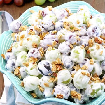 This Grape Candy Salad is the most perfect combination of juicy grapes with a creamy, vanilla yogurt dressing that's not only delicious but also healthy for you and your kids! 