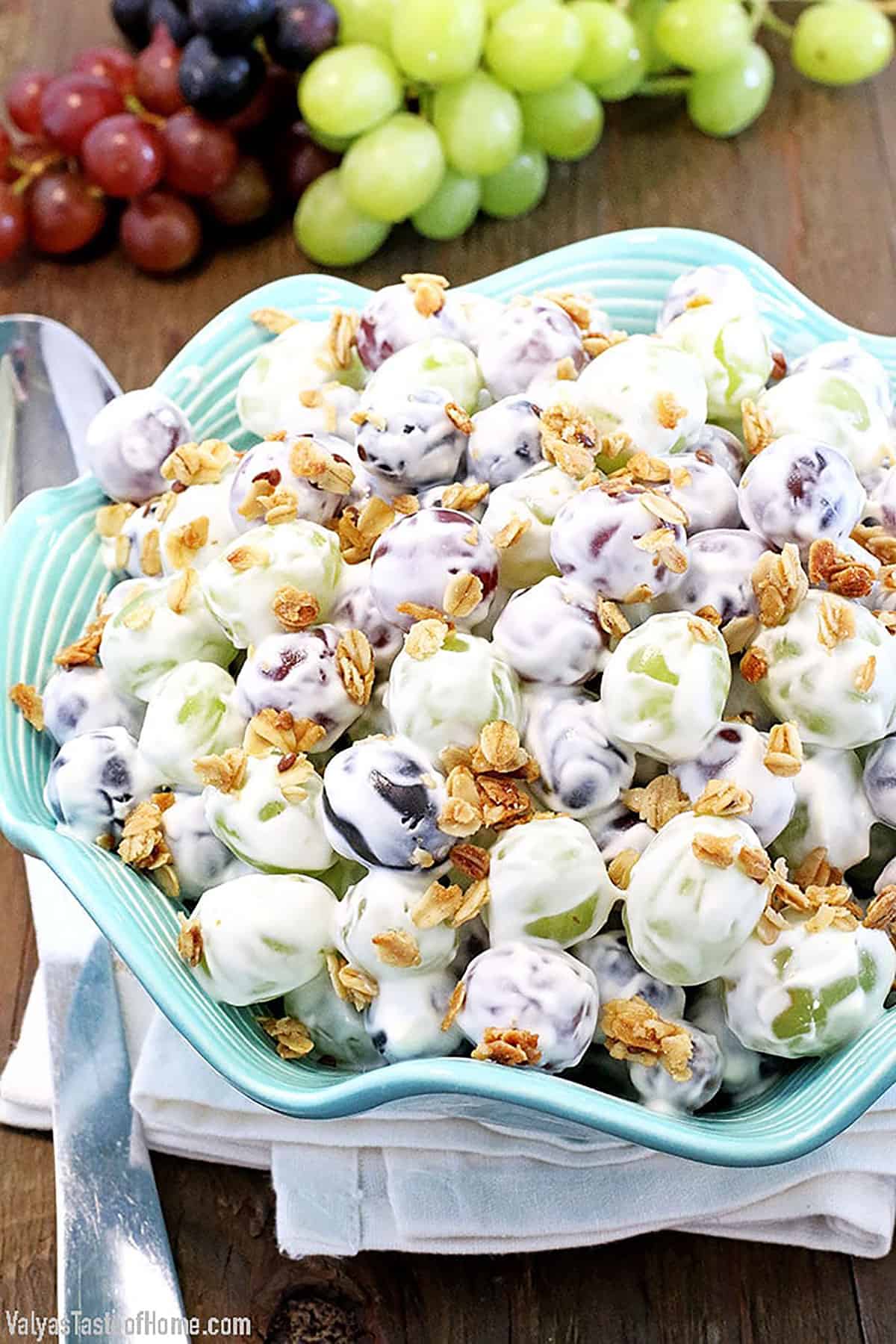 This Grape Candy Salad is the most perfect combination of juicy grapes with a creamy, vanilla yogurt dressing that's not only delicious but also healthy for you and your kids! 
