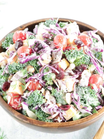 Broccoli tomato salad is a delicious and nutritious side dish that combines fresh broccoli florets with juicy cherry tomatoes, crunchy red cabbage, and a creamy dressing.