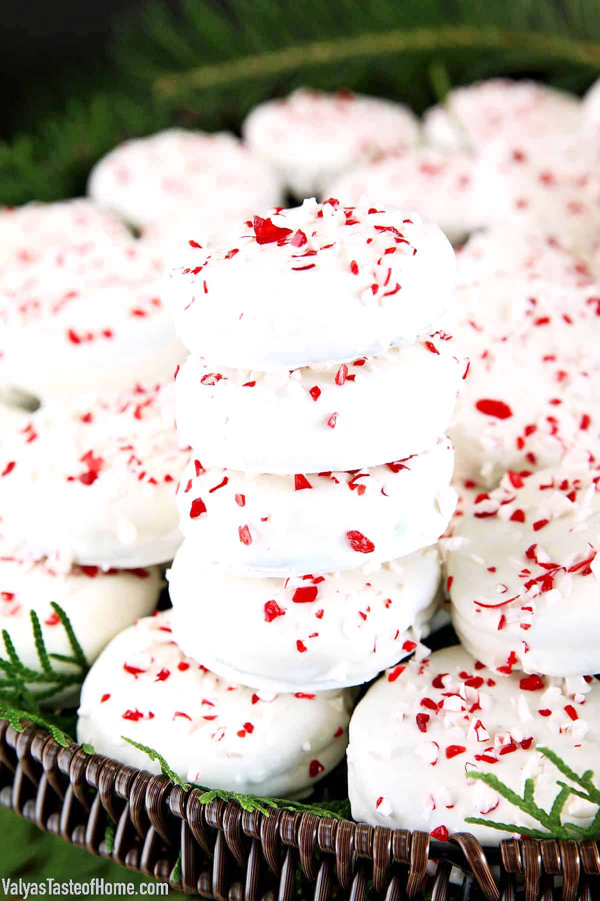 These peppermint delights are so easy to make that you can involve your kids in the process too! Not only will they have the best time ever, but it’s going to make them enjoy the cookies even more.