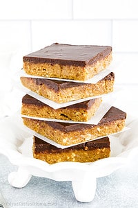 No bake peanut butter bars are a delicious type of dessert and snack that are made using pantry staple ingredients such as peanut butter, graham cracker, or Biscoff cookies, and other delicious ingredients. 