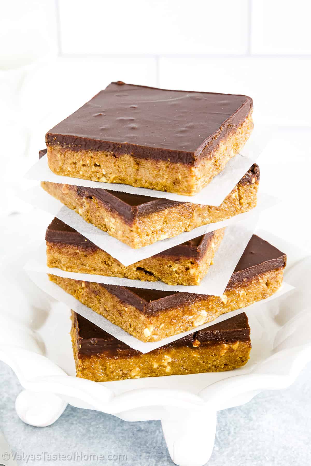 If you're looking for a delicious, foolproof no bake dessert, then these No Bake Peanut Butter Bars are the ones for you!