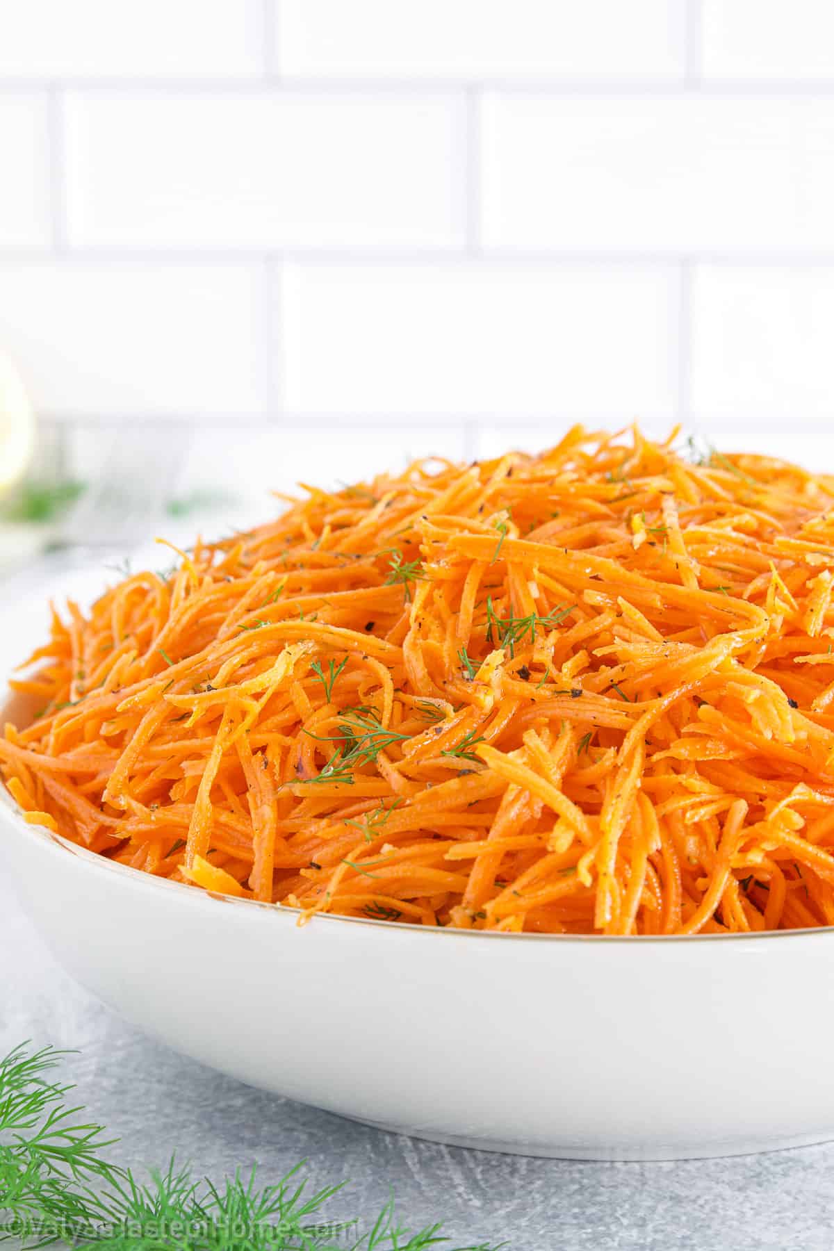 https://www.valyastasteofhome.com/wp-content/uploads/2023/10/Korean-Carrot-Salad-Recipe-Authentic-Morkovcha-Salad-3.jpg