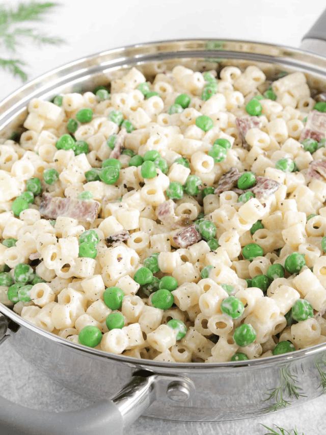 Creamy Pasta with Bacon and Peas