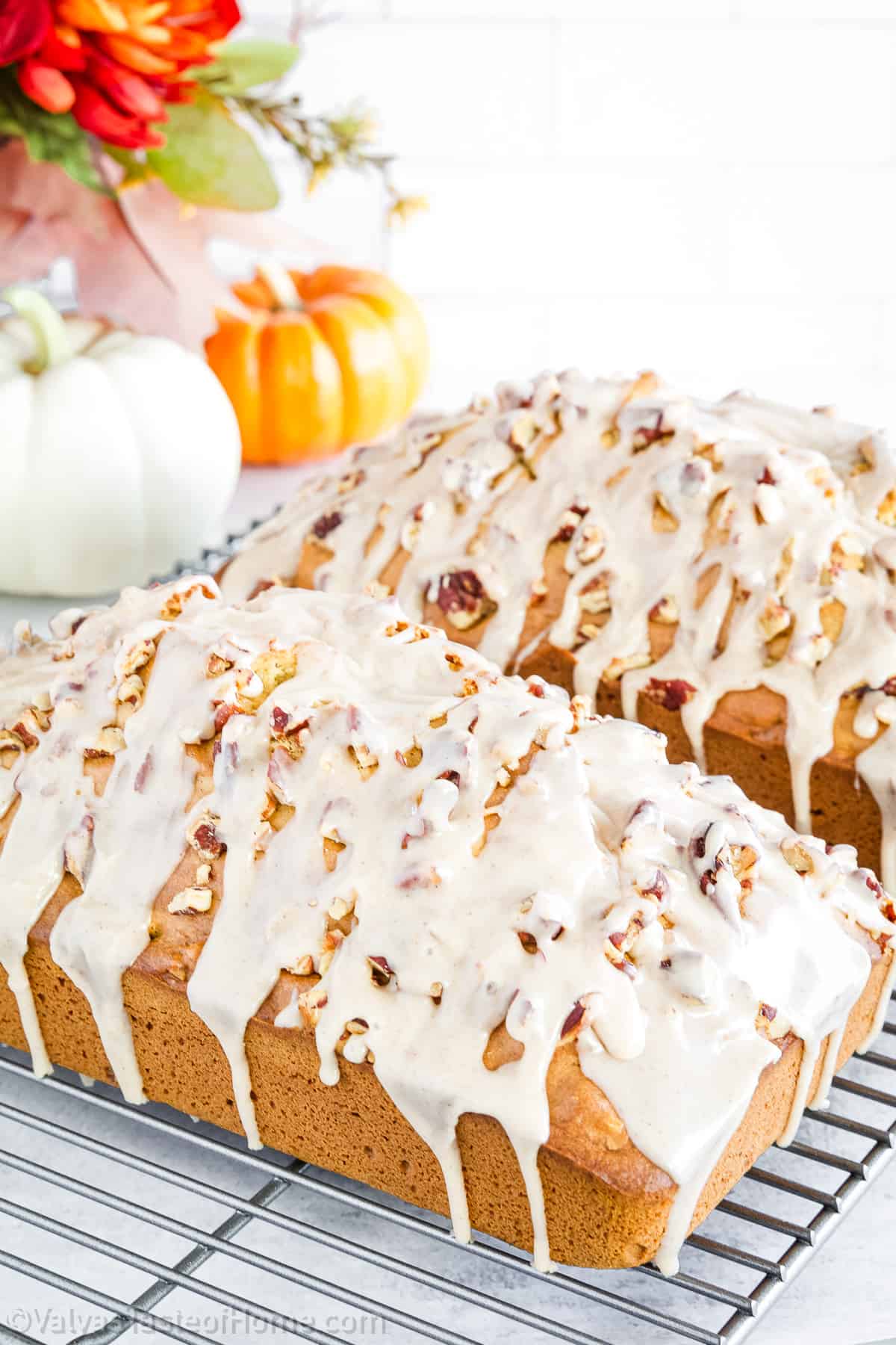 Pumpkin pecan bread is a delightful quick bread that combines the rich, moist flavors of pumpkin with the crunchy, nutty taste of pecans.