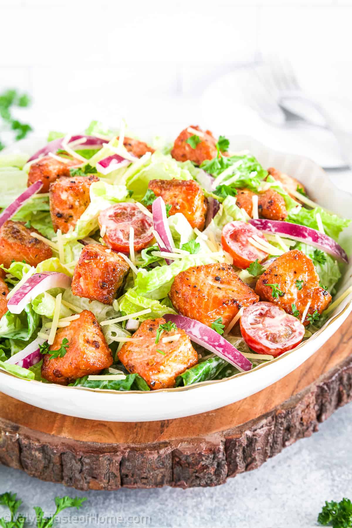 This air fryer salmon bites recipe is your ticket to a quick, easy, and utterly delicious dinner.