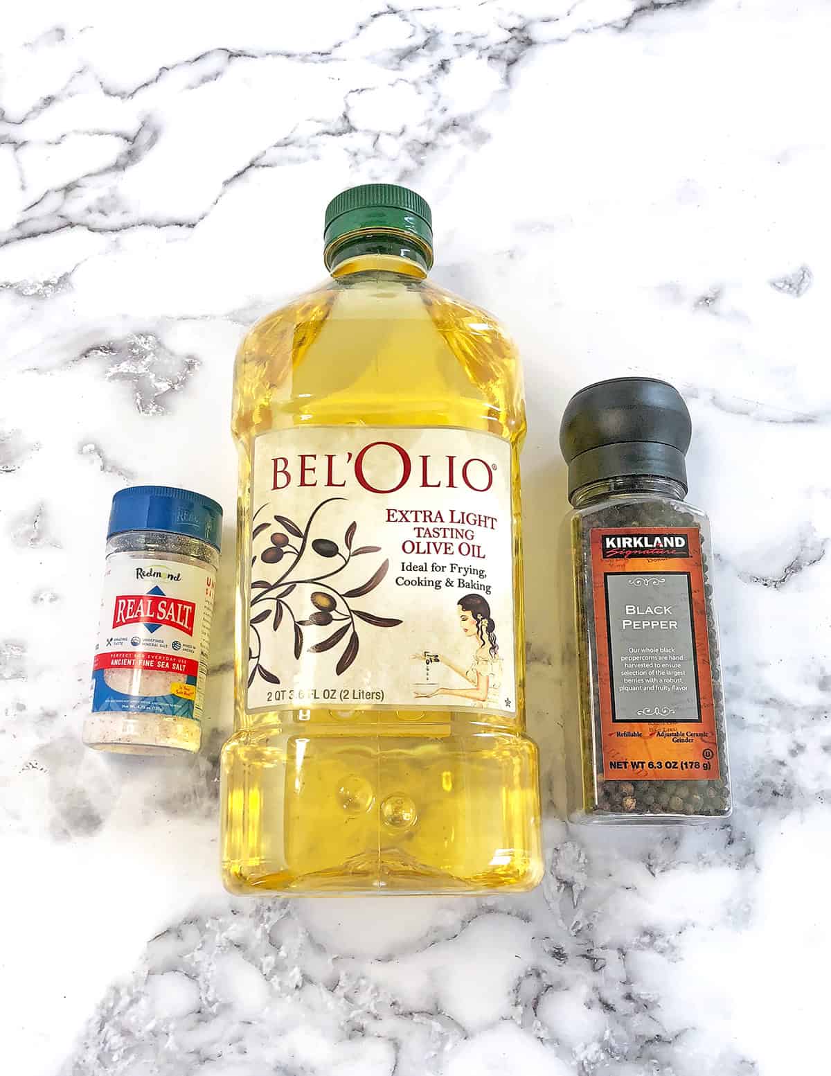 You’ll also need some olive oil for this recipe. It’ll provide a smooth and rich mouthfeel to the salad, making it more satiating. 