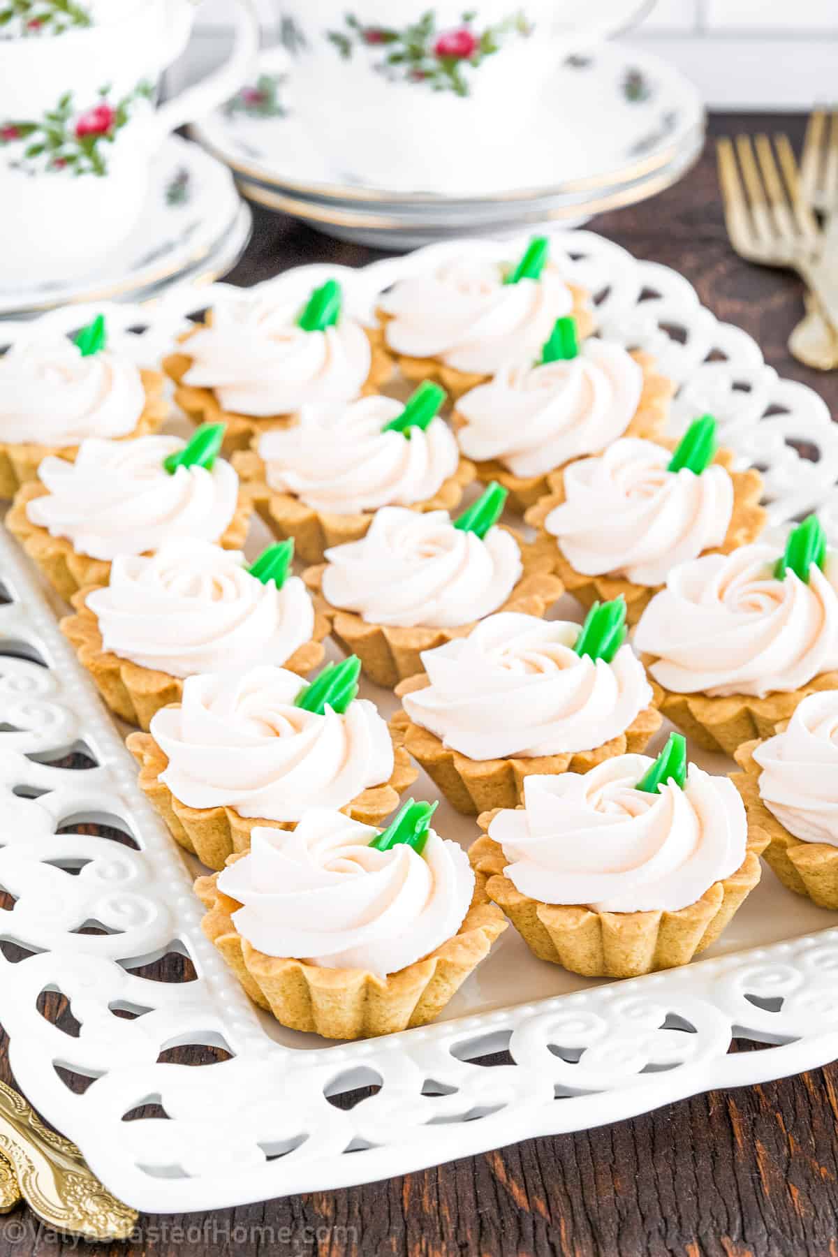 These Korzinki are fun and delicious! They are cute, easy to make, and perfect for Easter, baby showers, weddings, church gatherings, or can be a perfect gift.